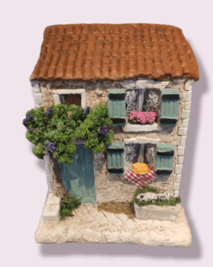 Maison avec tarte - volets bleus santons de Provence