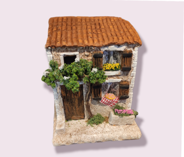 Maison avec tarte - volets marrons santons de Provence
